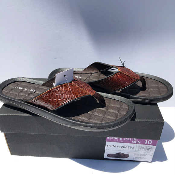 Kenneth Cole Men's Brown Leather Flip Flop Sandal - Picture 3 of 6